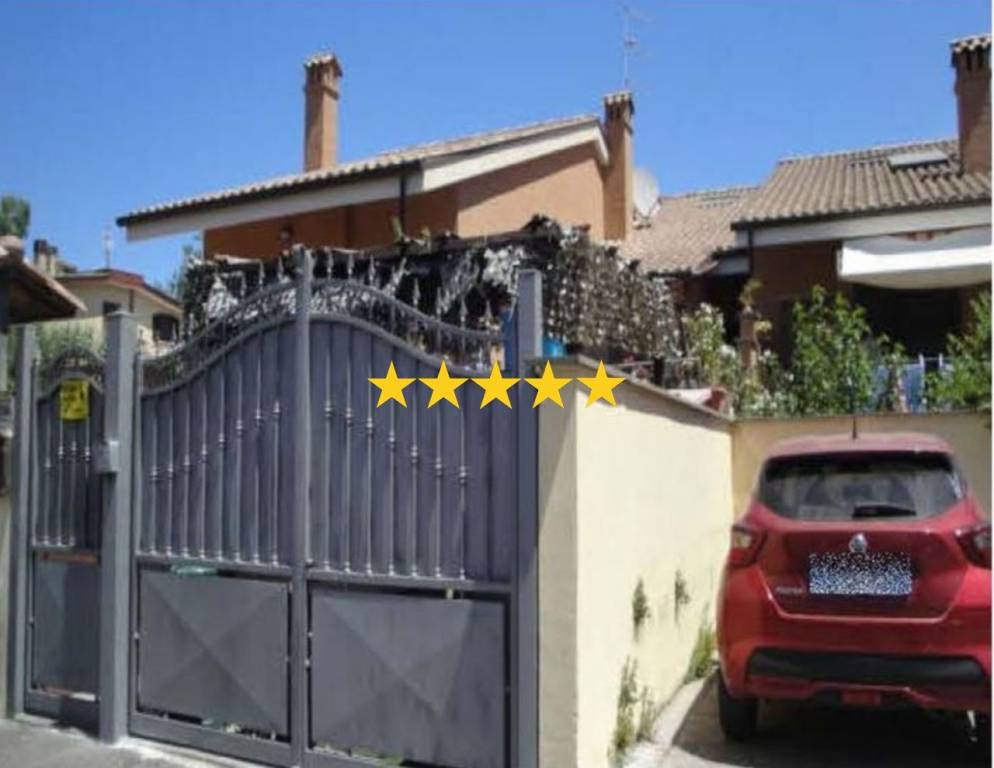 appartamento in vendita a Roma in zona Dragona/Bagnoletto