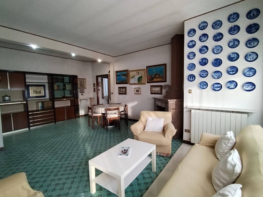 appartamento in vendita a Roma in zona Ostia