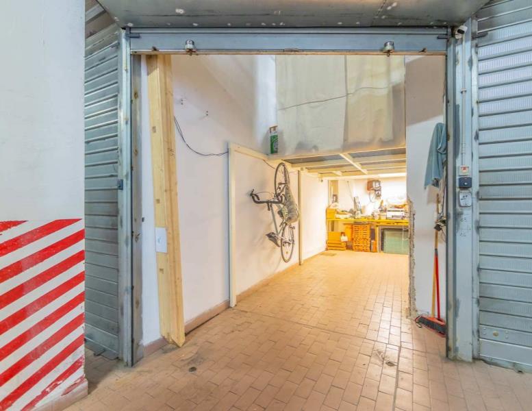 locale di sgombero in vendita a Roma in zona Prenestino-Centocelle