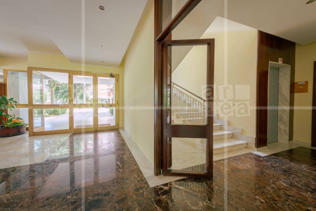 appartamento in vendita a Roma in zona Ardeatino