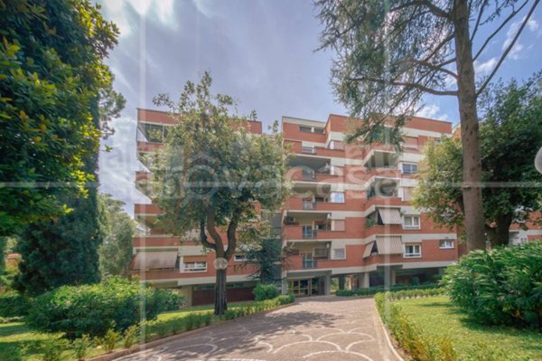 appartamento in vendita a Roma in zona Ardeatino