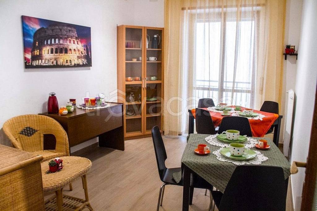 appartamento in vendita a Roma in zona Prenestino-Labicano