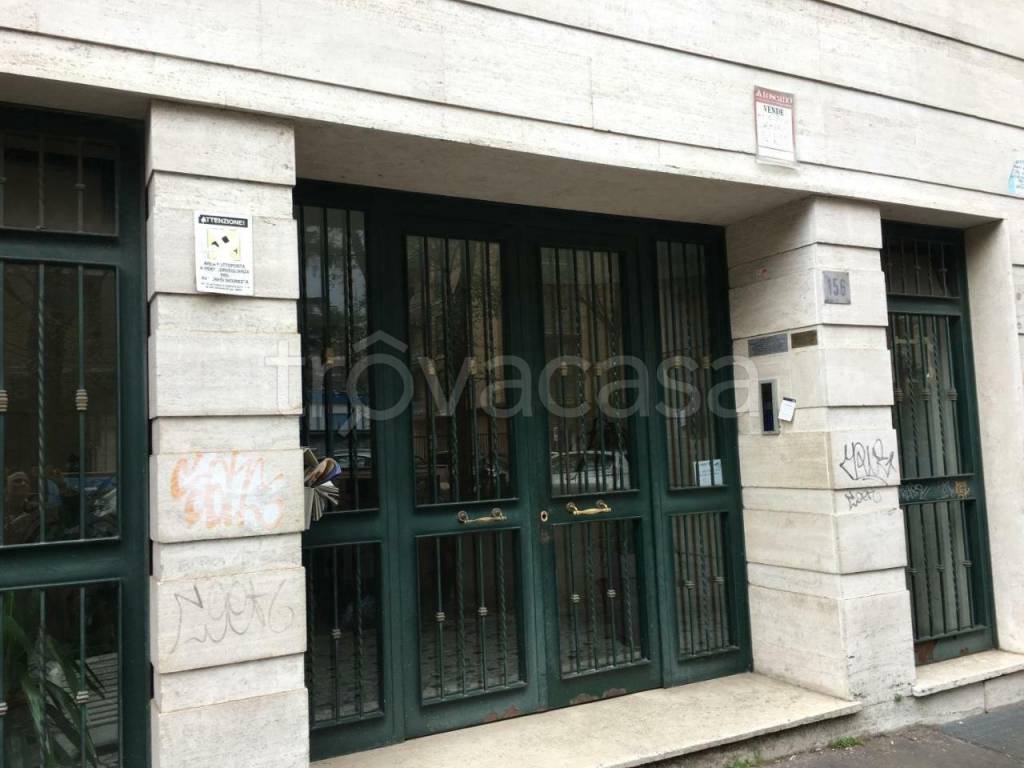 locale di sgombero in vendita a Roma in zona Nomentano