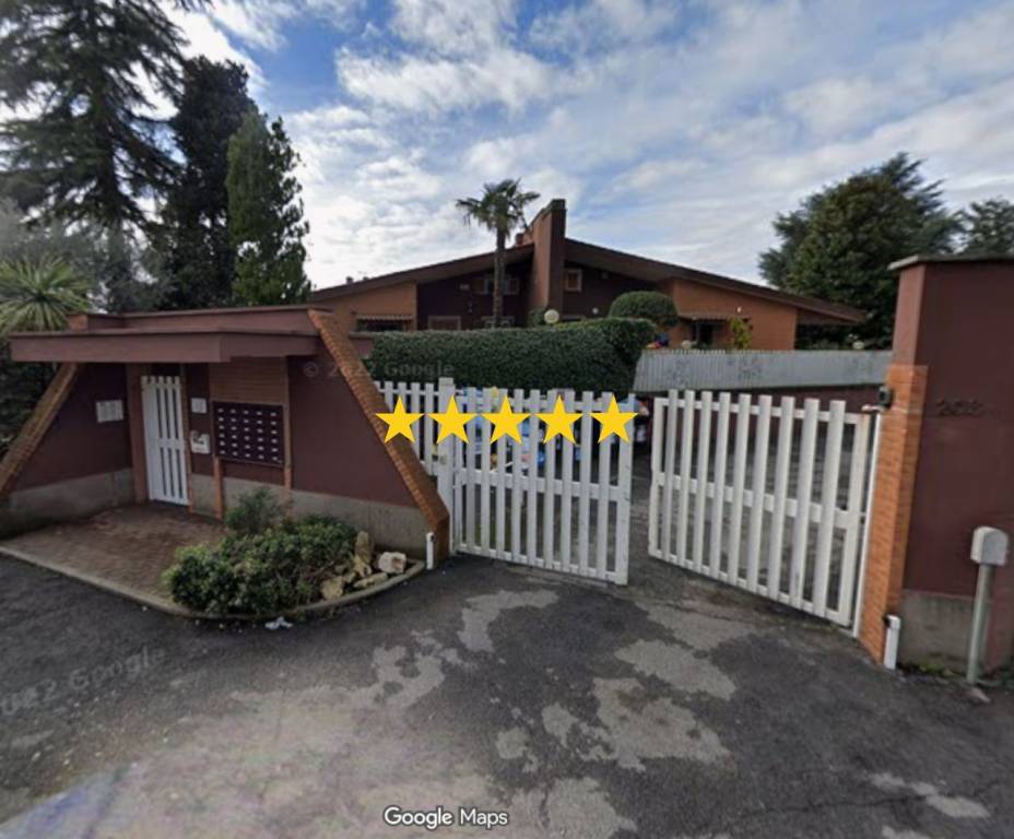 casa indipendente in vendita a Roma in zona Casal Morena