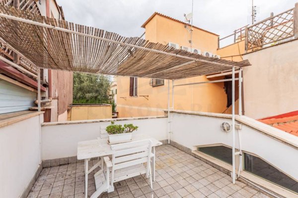 appartamento in vendita a Roma in zona Prenestino-Labicano