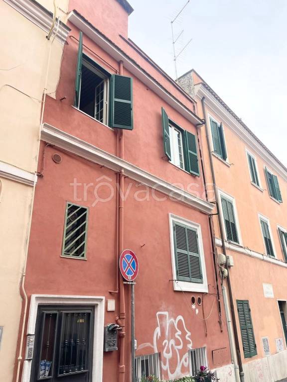 appartamento in vendita a Roma in zona Prenestino-Labicano