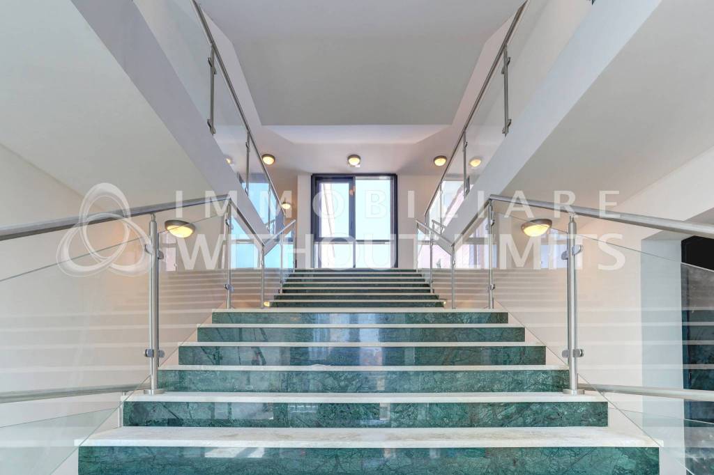 appartamento in vendita a Roma in zona Ardeatino