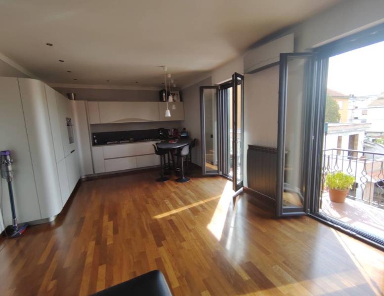 appartamento in vendita a Roma in zona Appio Claudio