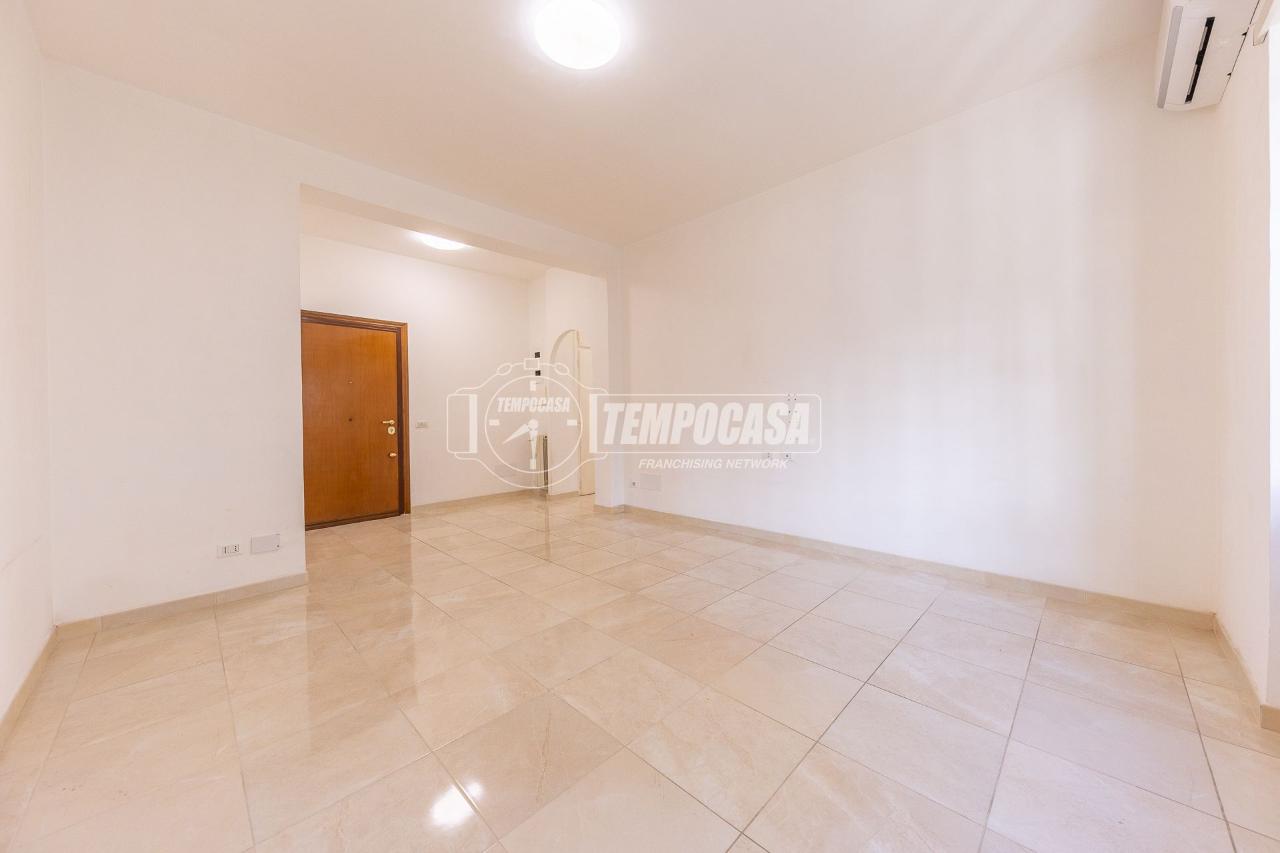 appartamento in vendita a Roma in zona Tor di Quinto