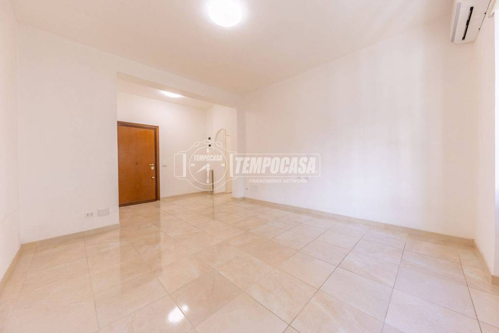 appartamento in vendita a Roma in zona Tor di Quinto