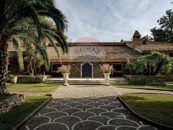 casa indipendente in vendita a Roma in zona Olgiata