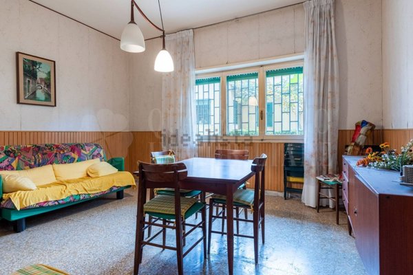 appartamento in vendita a Roma in zona Ostia