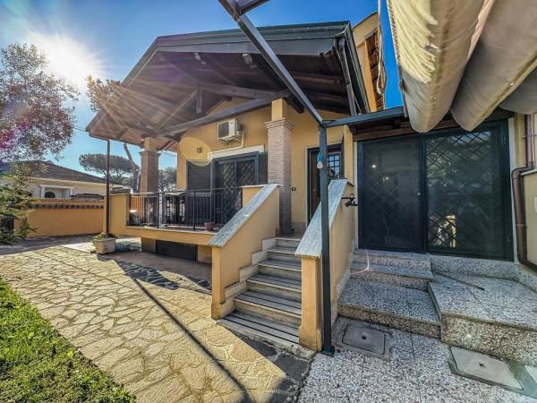 casa indipendente in vendita a Roma in zona Infernetto