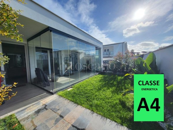 casa indipendente in vendita a Roma