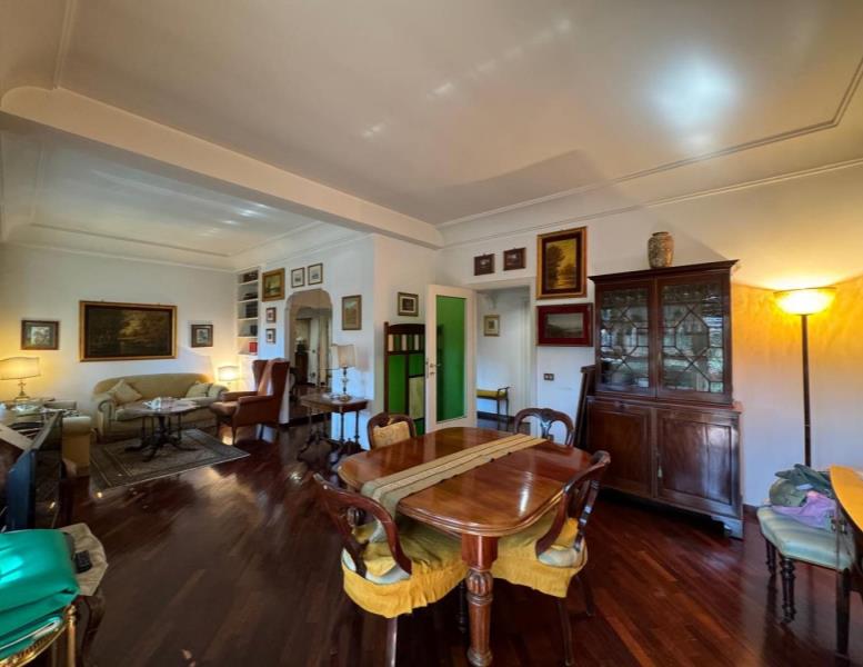 appartamento in vendita a Roma in zona Ardeatino