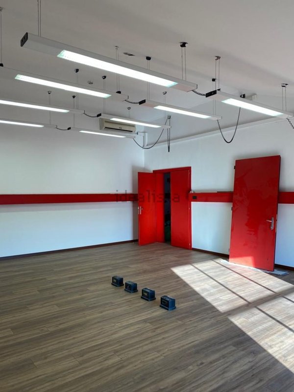 ufficio in vendita a Roma in zona Ponte Mammolo