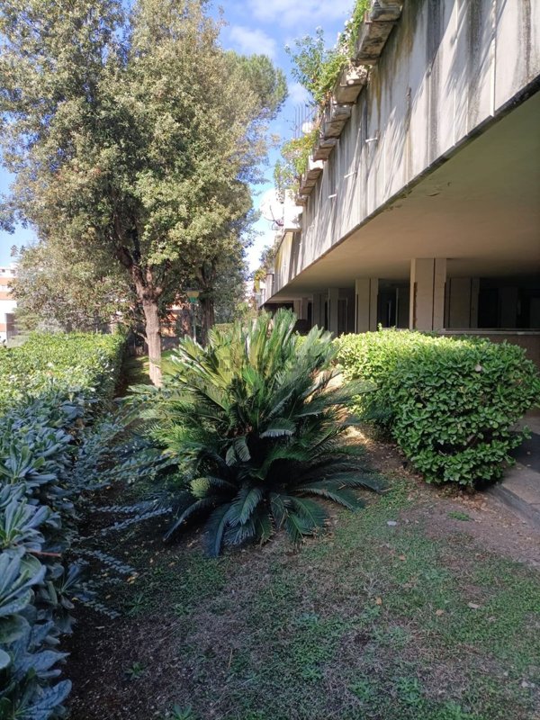 appartamento in vendita a Roma in zona EUR