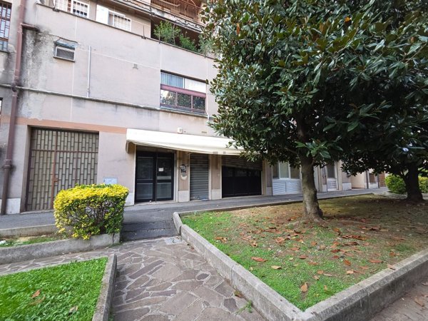 ufficio in vendita a Roma in zona Ponte Mammolo