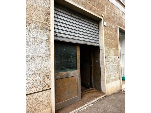locale commerciale in vendita a Roma in zona Trieste