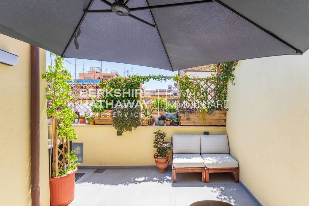 appartamento in vendita a Roma in zona Castro Pretorio