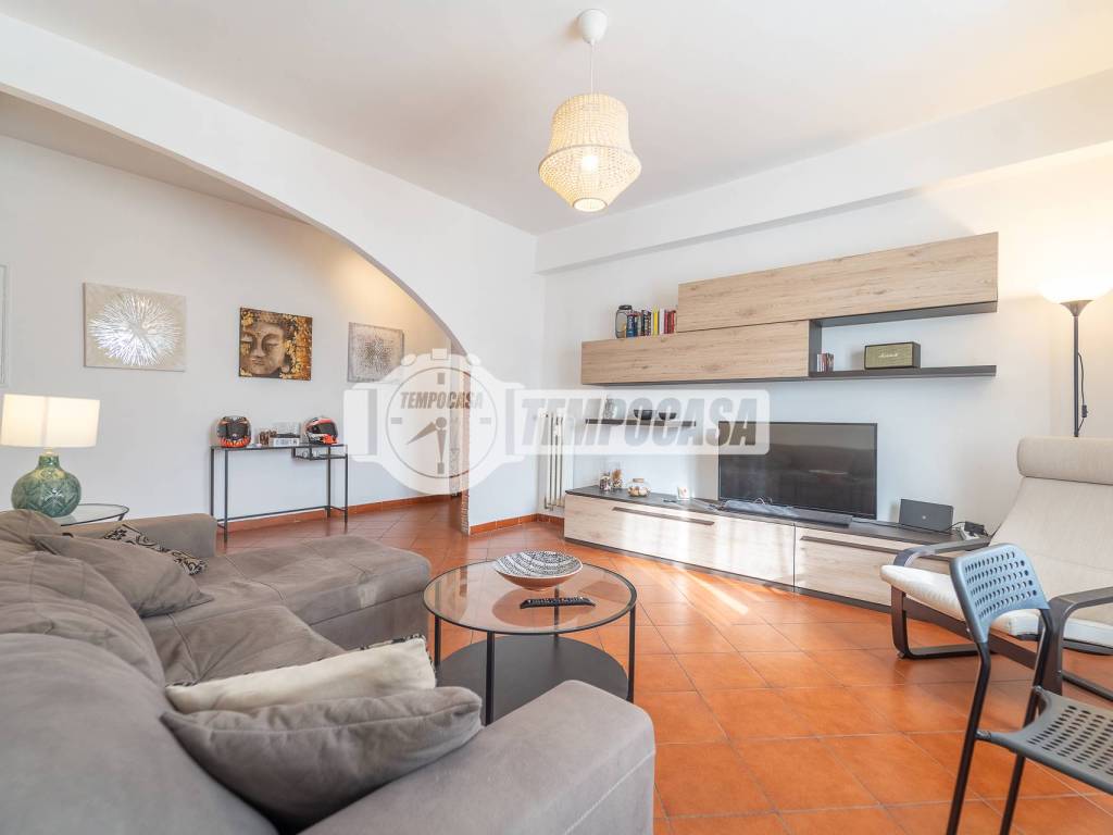 appartamento in vendita a Roma in zona Don Bosco