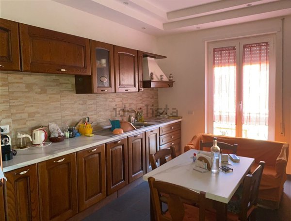 appartamento in vendita a Roma in zona Torre Angela