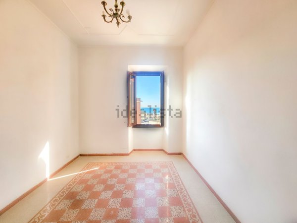 appartamento in vendita a Roma in zona Ostia