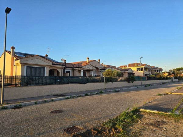 terreno edificabile in vendita a Roma in zona Acilia