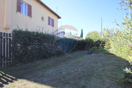 appartamento in vendita a Roma in zona Ardeatino