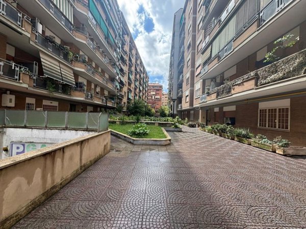 appartamento in vendita a Roma in zona Portuense
