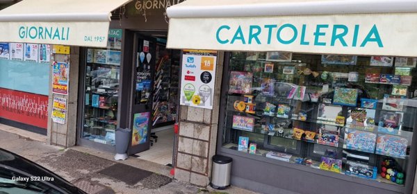 negozio in vendita a Roma in zona Ostia