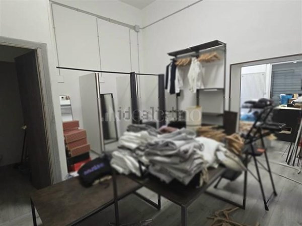 locale commerciale in vendita a Roma in zona Torrevecchia