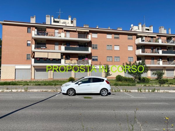 appartamento in vendita a Roma in zona Ponte di Nona