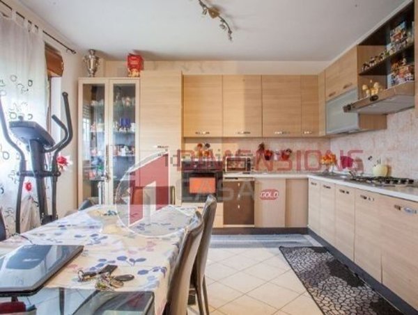 appartamento in vendita a Roma in zona Lunghezza