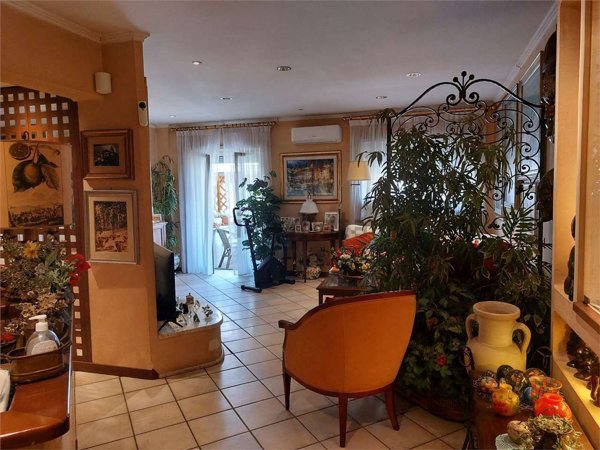 appartamento in vendita a Roma in zona Tuscolano