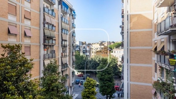 appartamento in vendita a Roma in zona Gianicolense