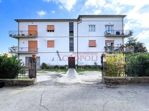 appartamento in vendita a Roma in zona Osteria Nuova