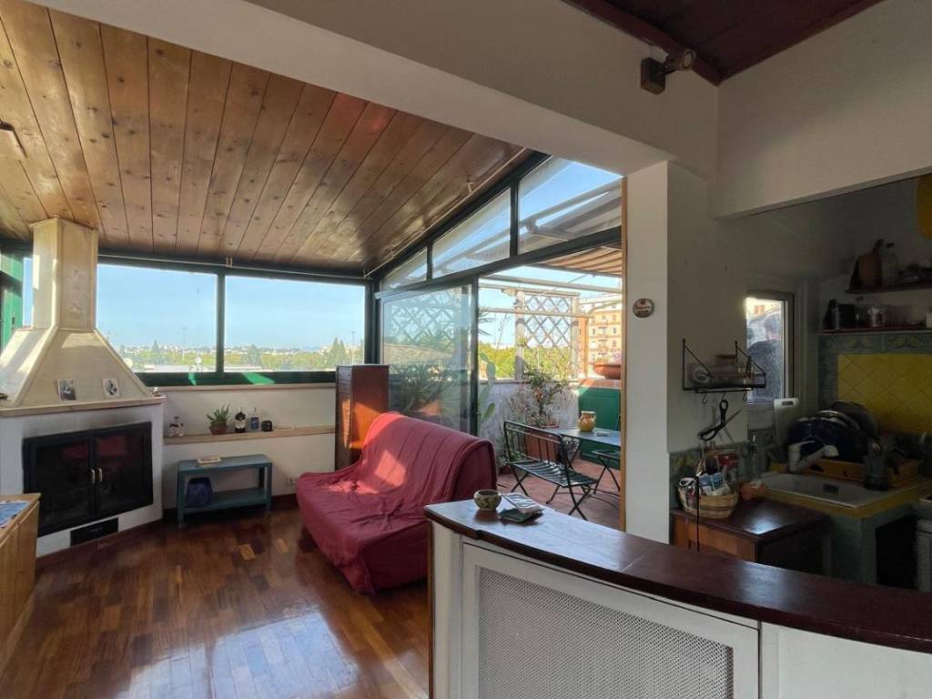 appartamento in vendita a Roma in zona Della Vittoria