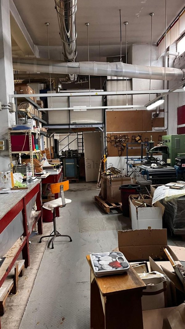 locale di sgombero in vendita a Roma