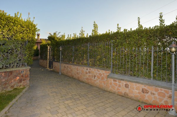 casa indipendente in vendita a Roma in zona Aeroporto di Ciampino