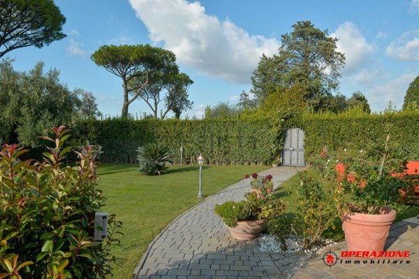 casa indipendente in vendita a Roma