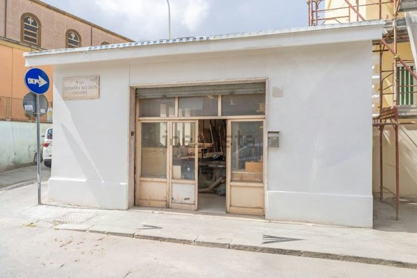 locale commerciale in vendita a Roma in zona Gianicolense