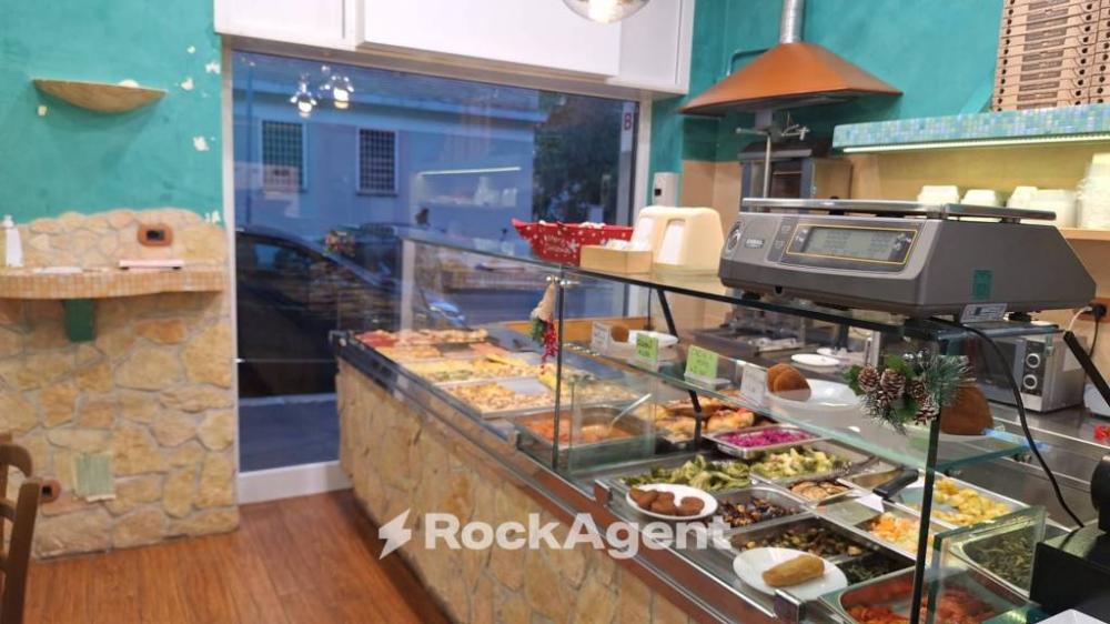 negozio in vendita a Roma in zona Ardeatino