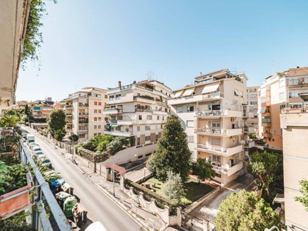 appartamento in vendita a Roma in zona Tor di Quinto