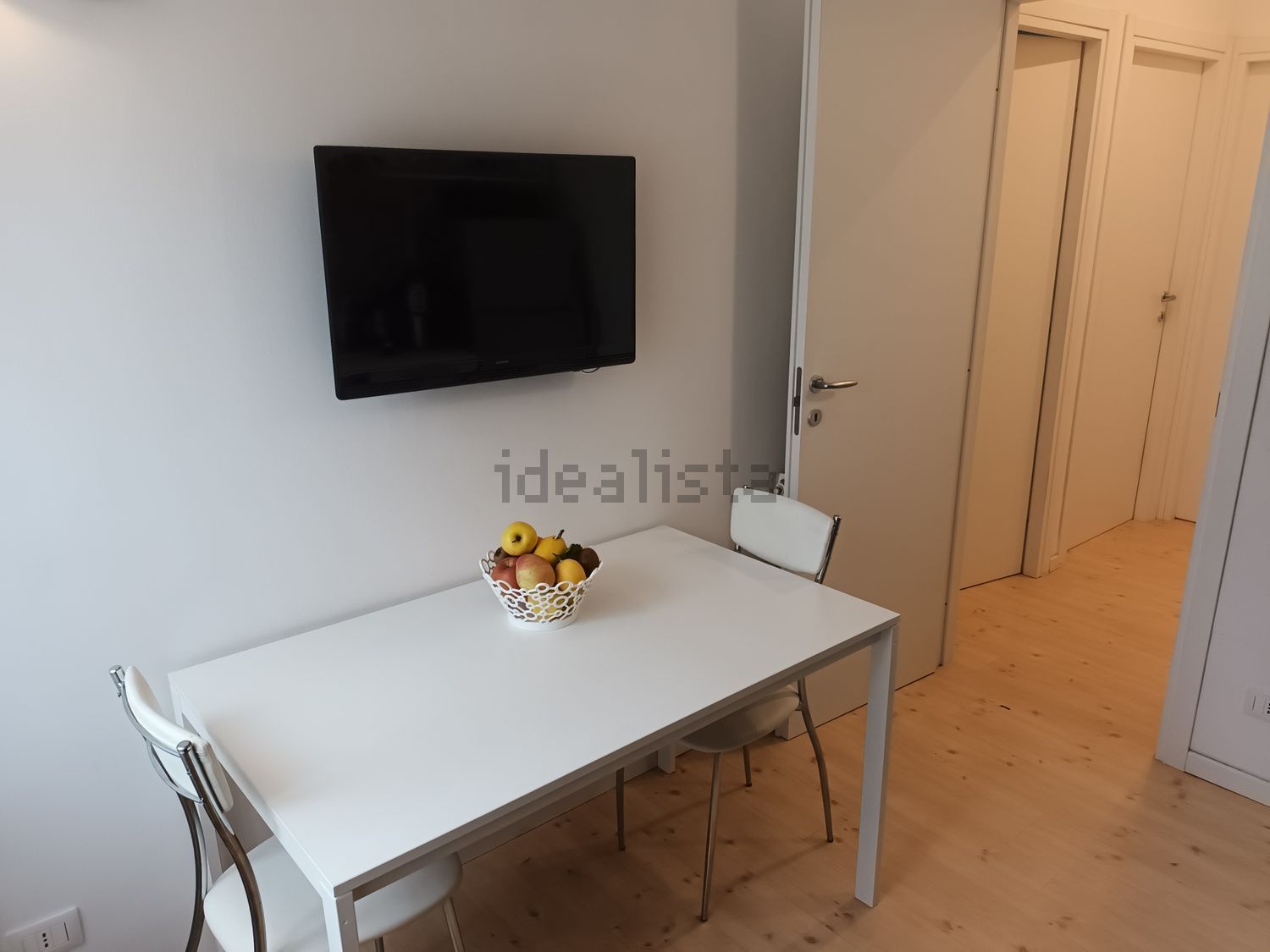 appartamento in vendita a Roma in zona Torre Angela