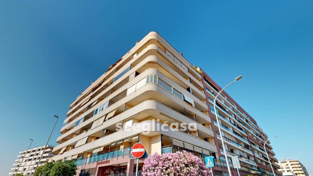 appartamento in vendita a Roma in zona Fonte Laurentina