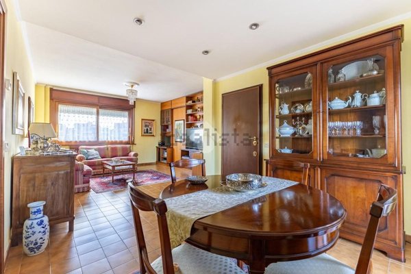 appartamento in vendita a Roma in zona Ardeatino