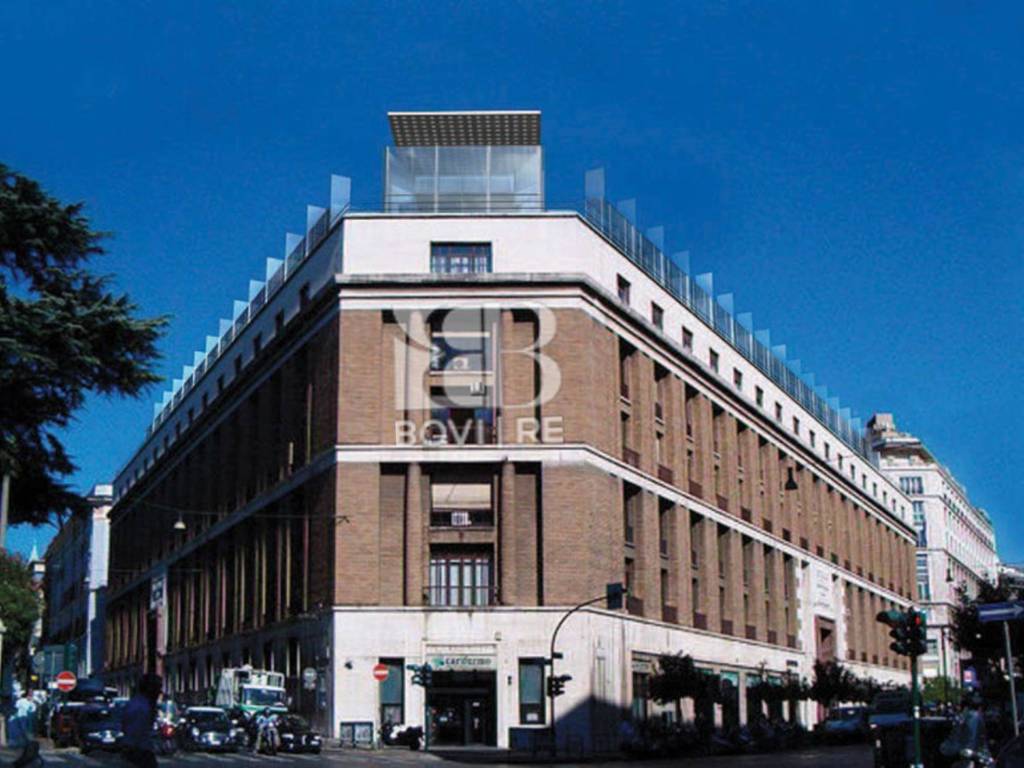 negozio in vendita a Roma in zona Ludovisi/Sallustiano