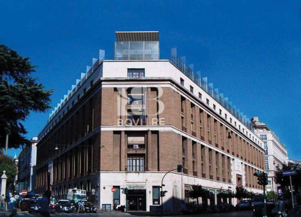 negozio in vendita a Roma in zona Ludovisi/Sallustiano