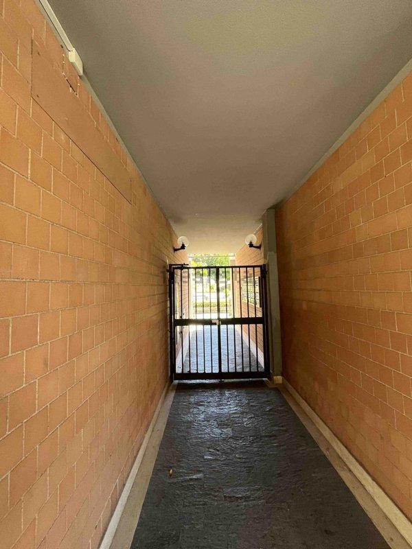 casa indipendente in vendita a Roma in zona Appio Claudio